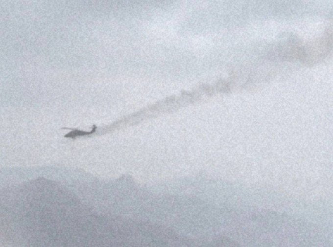 the_avi_analyst's tweet image. [BREAKING] It is now being reported that both HH-60G Pave Hawks involved in the CSAR of the downed USAF F-15E have been damaged during the operation.

All crew members are reported to be safe. 

📸 - *PHOTOS UNVERIFIED*

#hh60 #pavehawk #csar #iran #IranWar‌ #update #BreakingNews