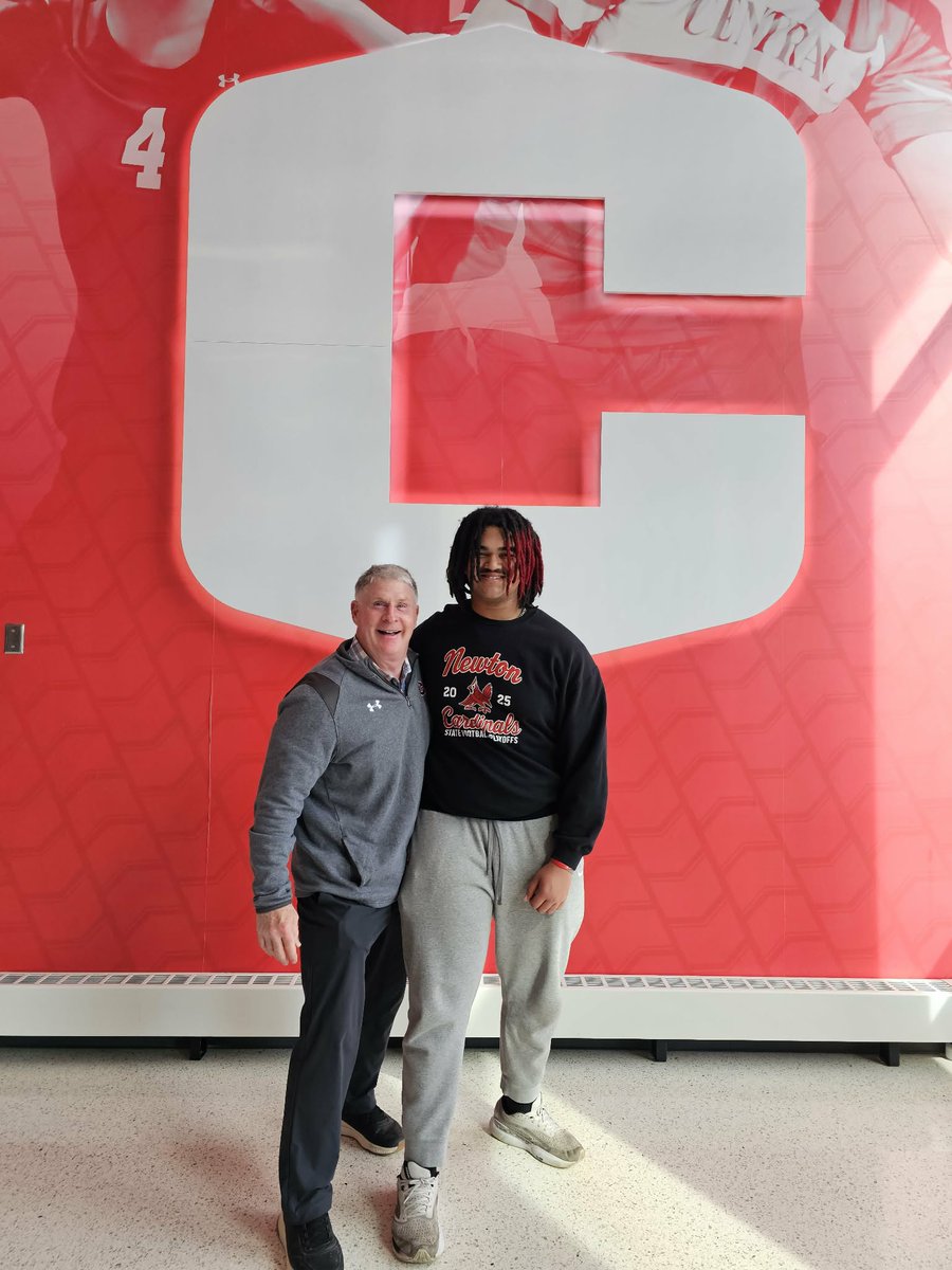 batawui7867's tweet photo. Thank you @CentralDutchFB for the amazing junior day visit! Huge thanks to @MChorowicz and the rest of the amazing coaching staff! https://t.co/m7FU5vm0bf