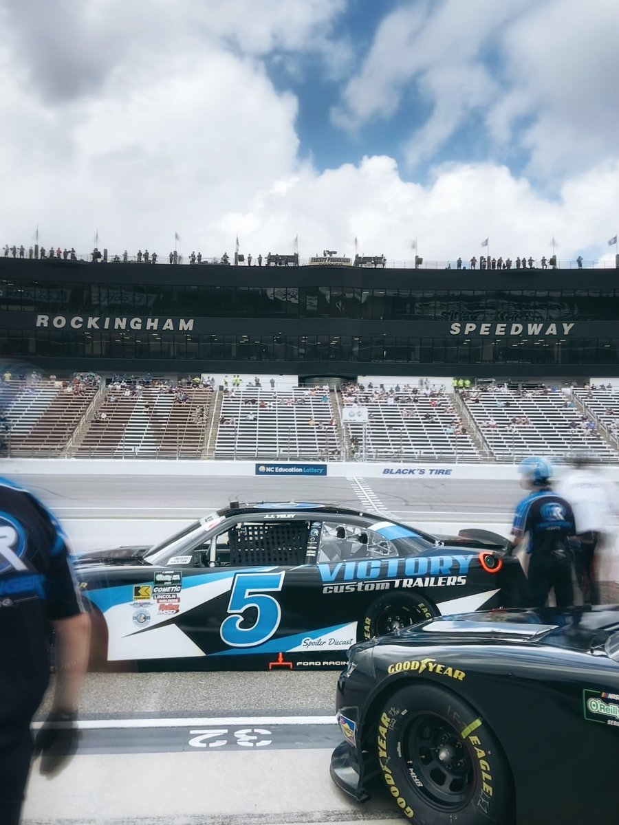 HettingerRacing tweet media