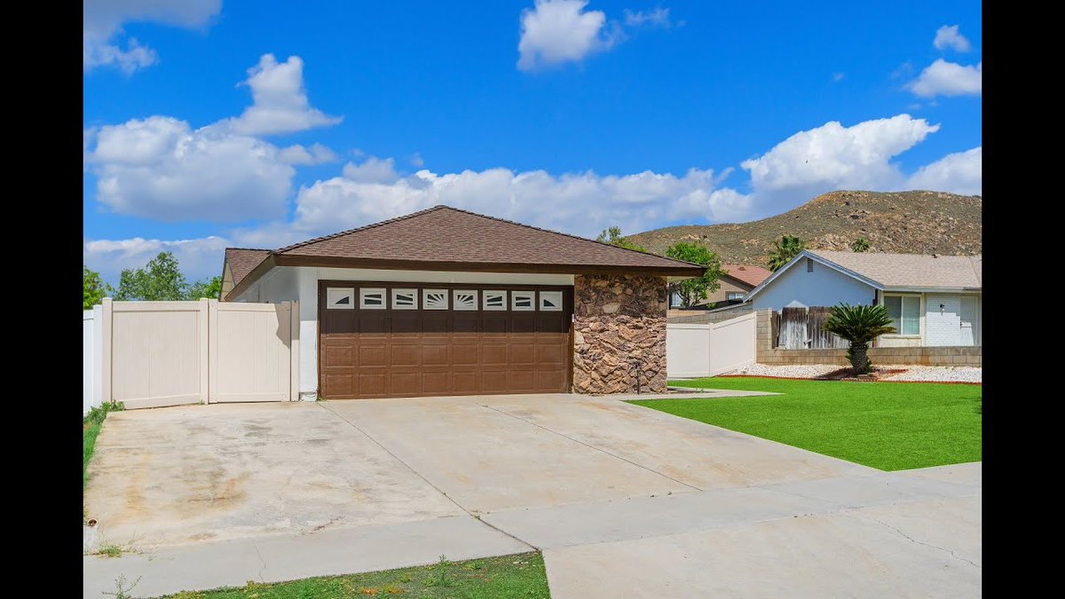 DustinMPeyser's tweet image. 1065 Bascomb Dr Riverside, CA | dlvr.it/TRsF86 👉 Reveal Your ROI bit.ly/MyHomeAI 👈 #RiversideCA #RealEstate #HomeForSale #CaliforniaLiving #HouseHunting