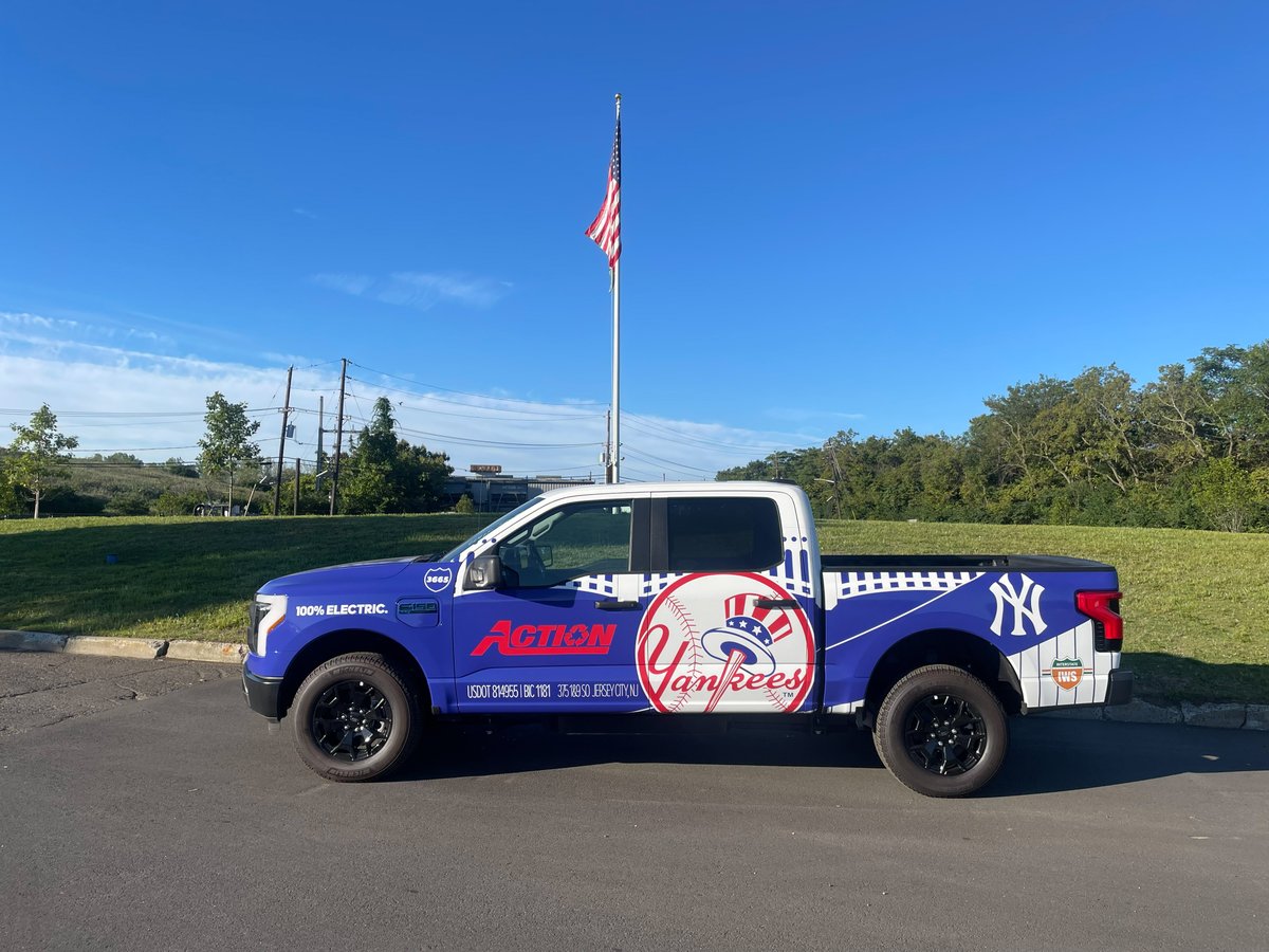 ActionCarting's tweet image. Spring has officially sprung, and we’re electrified for the return of @Yankees baseball ⚾ We're super excited to roll out our new #Yankees #EV lineup, clean stats, #ZeroEmissions!
#ActionEnvironmental #ActionCarting #IWS #ElectricVehicle #Sustainability #Recycling #BronxBombers