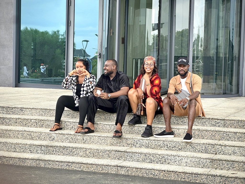 JUST KINGS tweet media