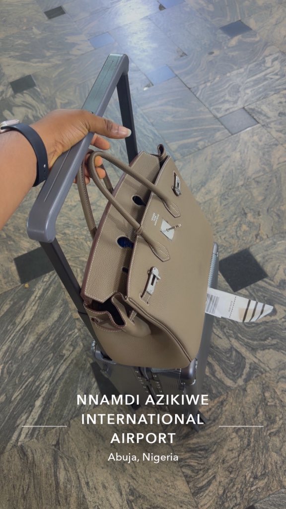 CHIZZY_BB tweet media