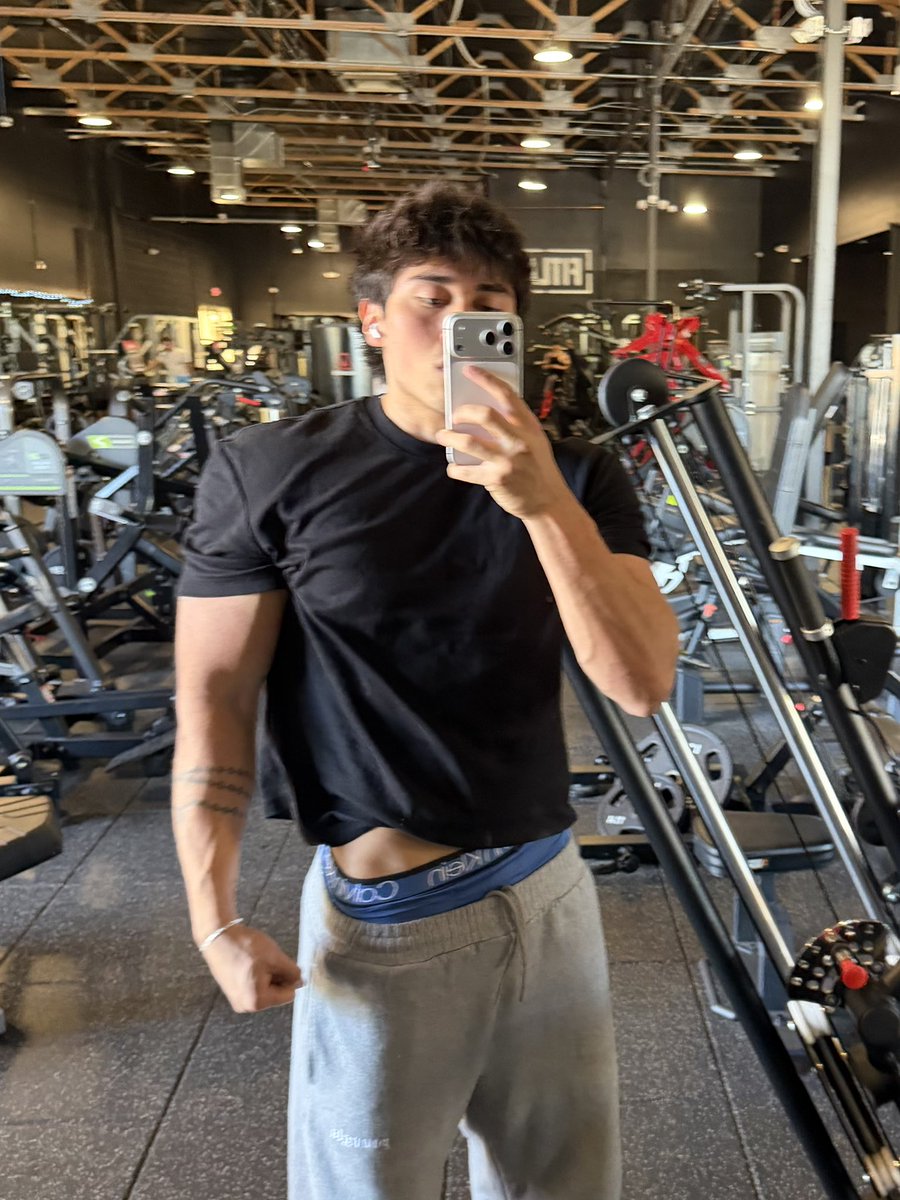 ChadsPrivate tweet media
