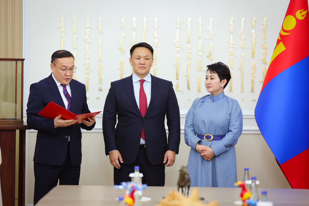 Battsetseg Batmunkh tweet media