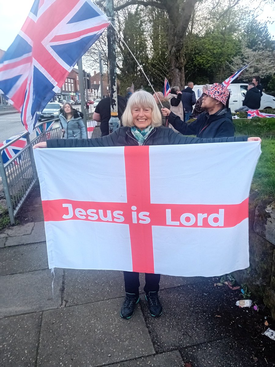 Carole ✝️🇬🇧🏴🙏 tweet media