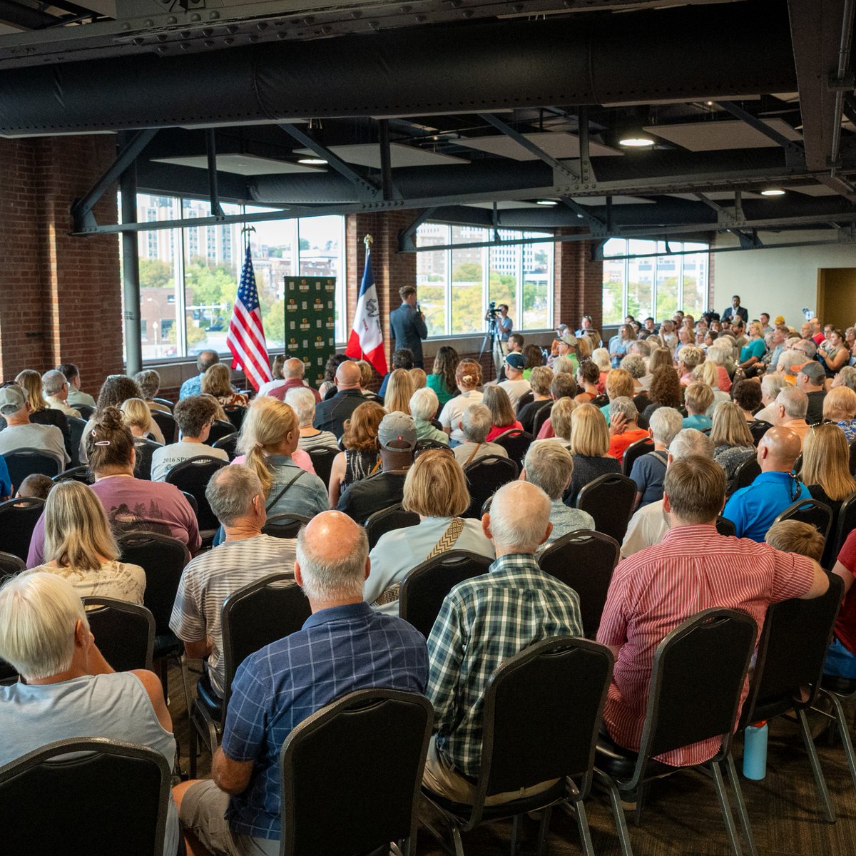 Rob Sand tweet media