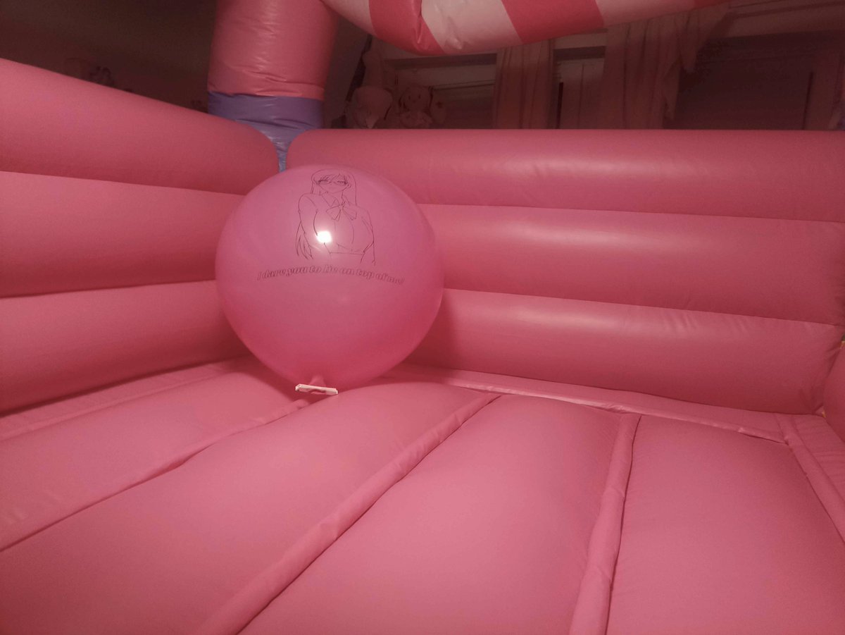 Vicky 🏳️‍⚧️ tweet media