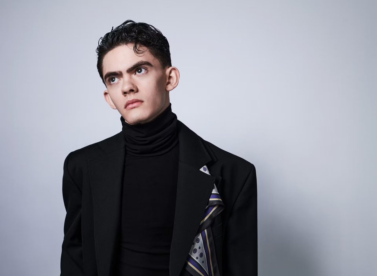 WhovianLife's tweet image. Challenge for everyone! Pick ANY actors who you think would be good to play The Doctor and their companion? (or companions! it's up to you!) 💫 

For me.. 

The Doctor: Emma Mackey 
Companion: Joe Locke

#DoctorWho 🔥