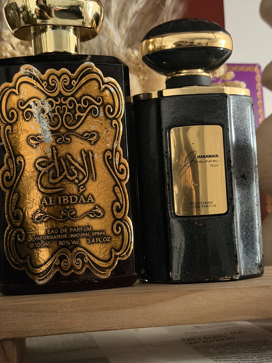 zaitum_'s tweet photo. #sotd al ibdaa gold by ard al Zaafaran x Junoon noir by Al haramain
Sweet , spellbinding and beautiful overall.
Two houses with hidden gems
#alibdaagold #junoonnoir #ardalzaafaran #alharamain https://t.co/vDsWnlKw76