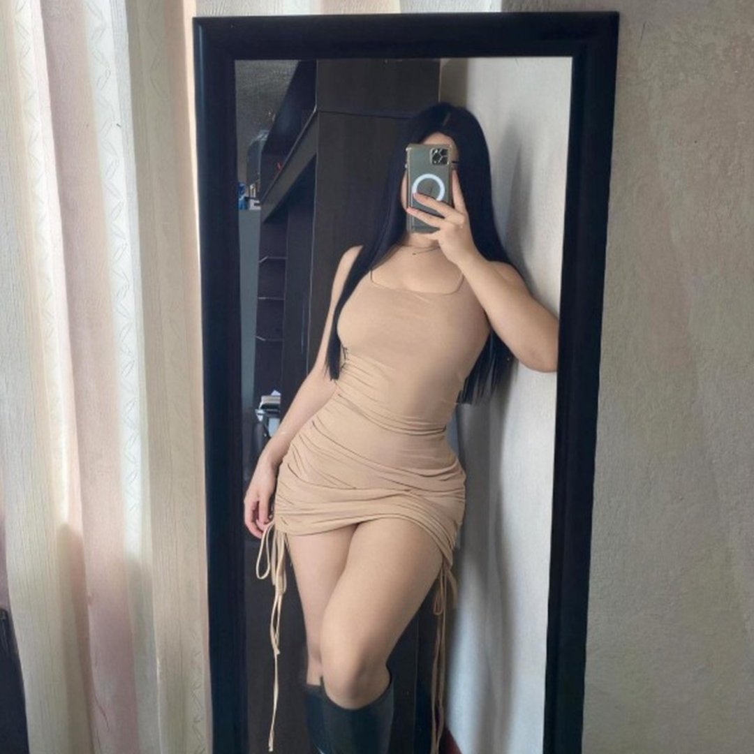 elizaqrovip tweet media