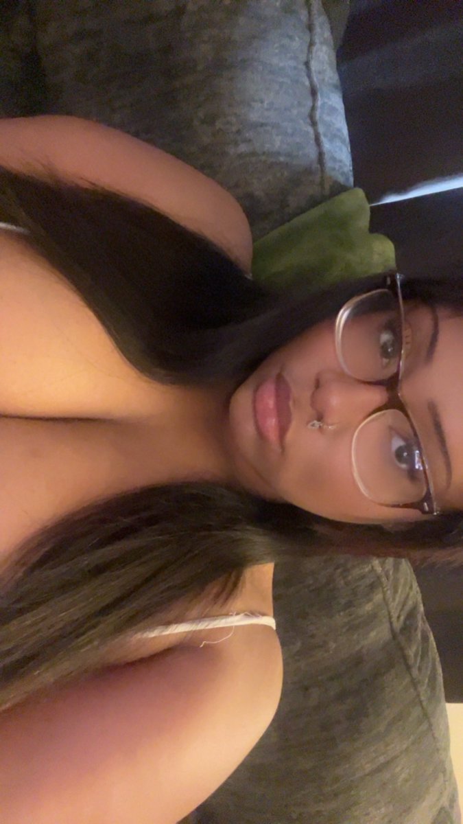 Nikki tweet media