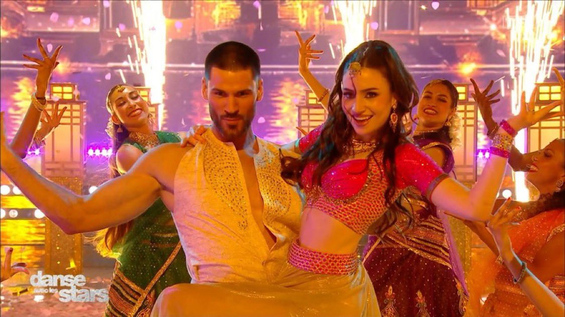 FUCK LES WEEKASS ✨🪽 tweet media