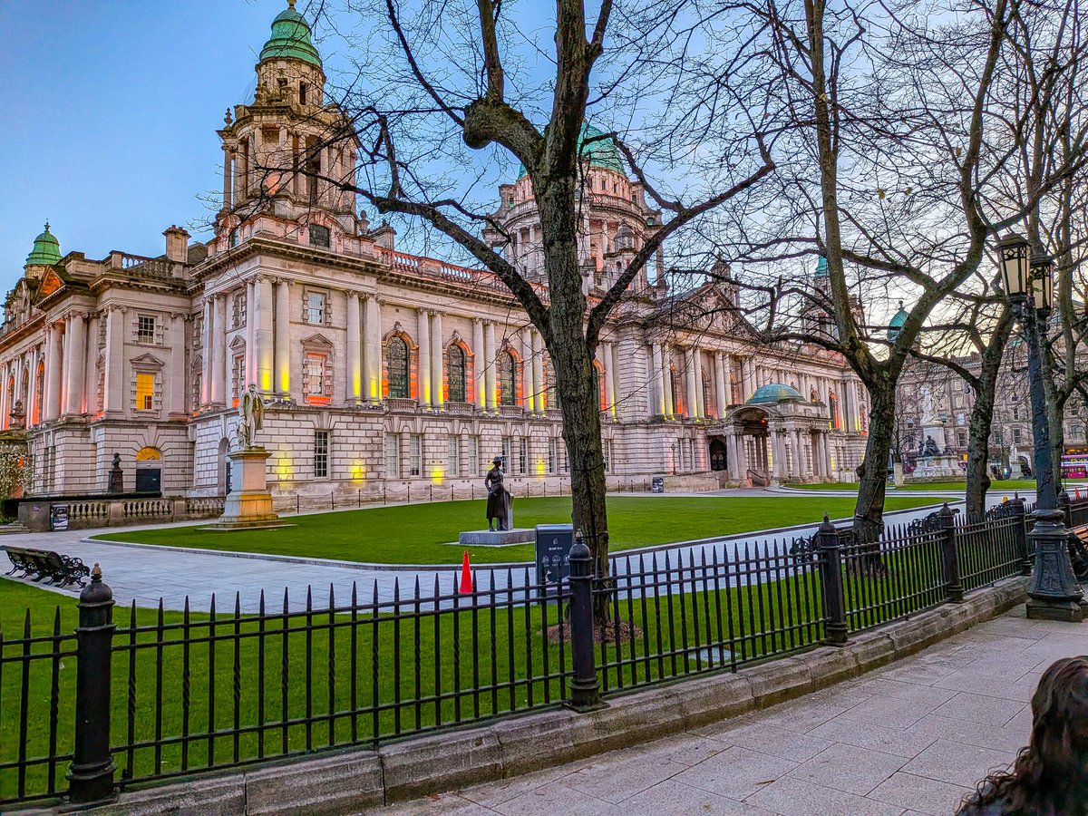 Ianpb1987's tweet image. Friday Night in #BelfastCity 🍻📸