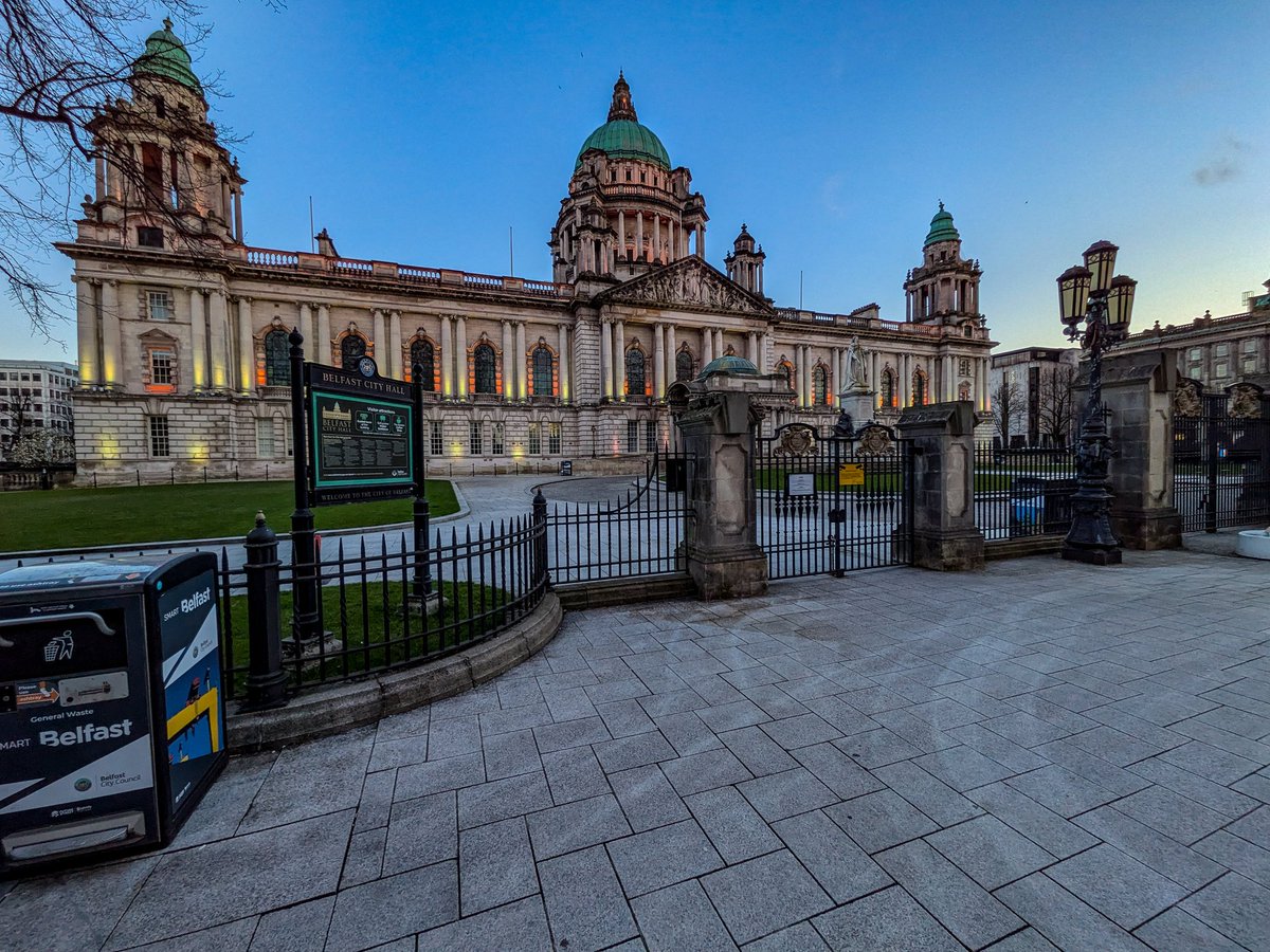 Ianpb1987's tweet image. Friday Night in #BelfastCity 🍻📸