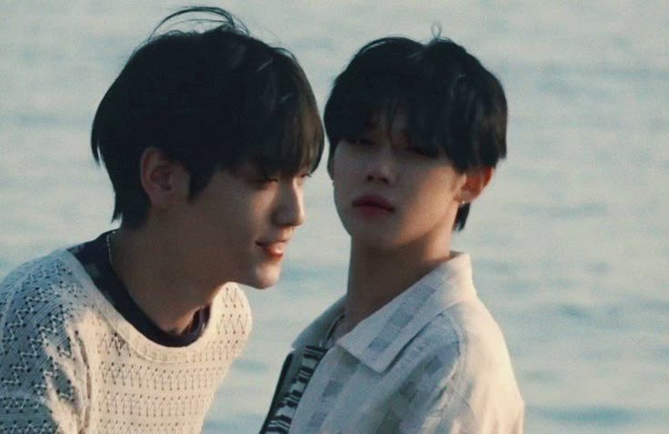 MKlaksa17107's tweet photo. “you’ve always been more than a friend to me… but to you, I was only ever just that.”

#soojun https://t.co/qq6nMQWyi4