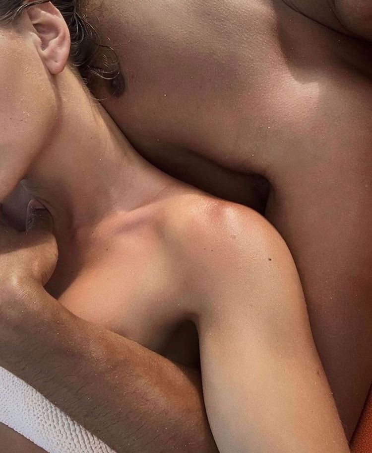 SexFlix tweet media