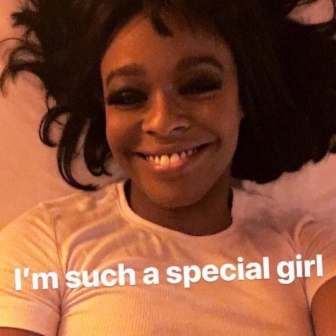 carolis ★ tweet media