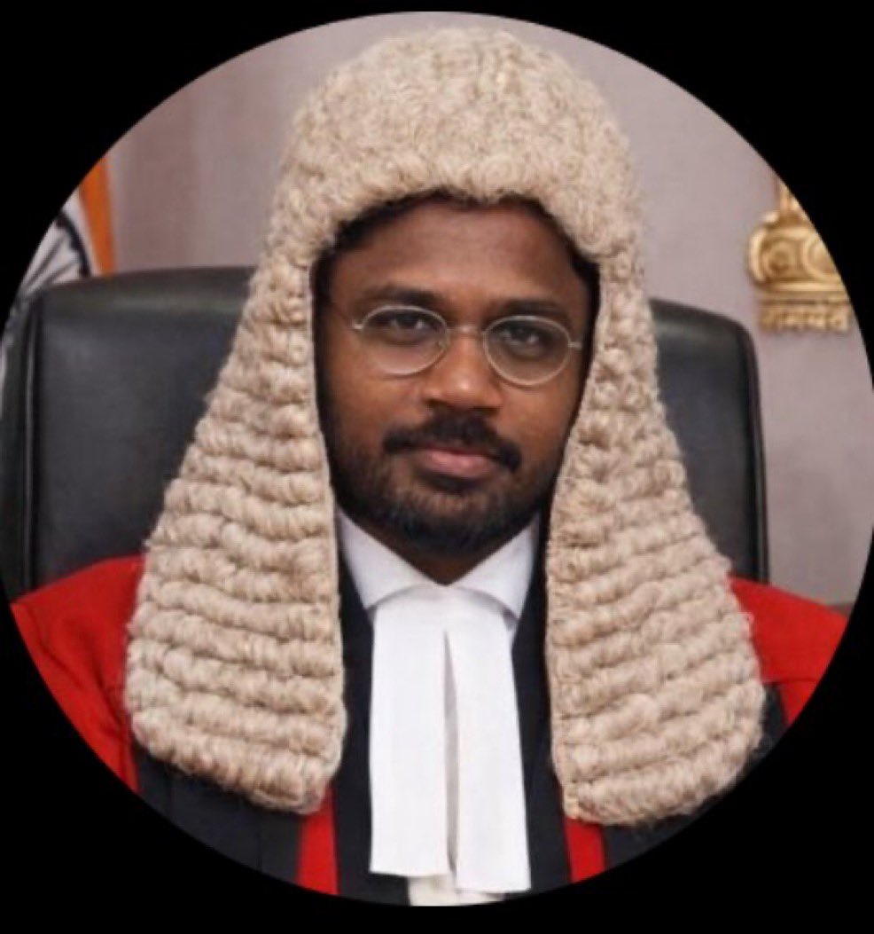 james bond🦁 tweet media