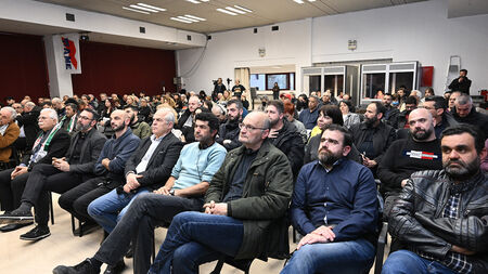 ΑΥΤΟΊ ΕΙΜΑΣΤΕ tweet media