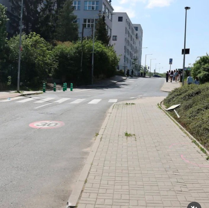 Be Stella tweet media