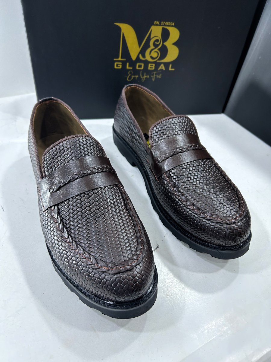 Muize | 👞🤝 tweet media