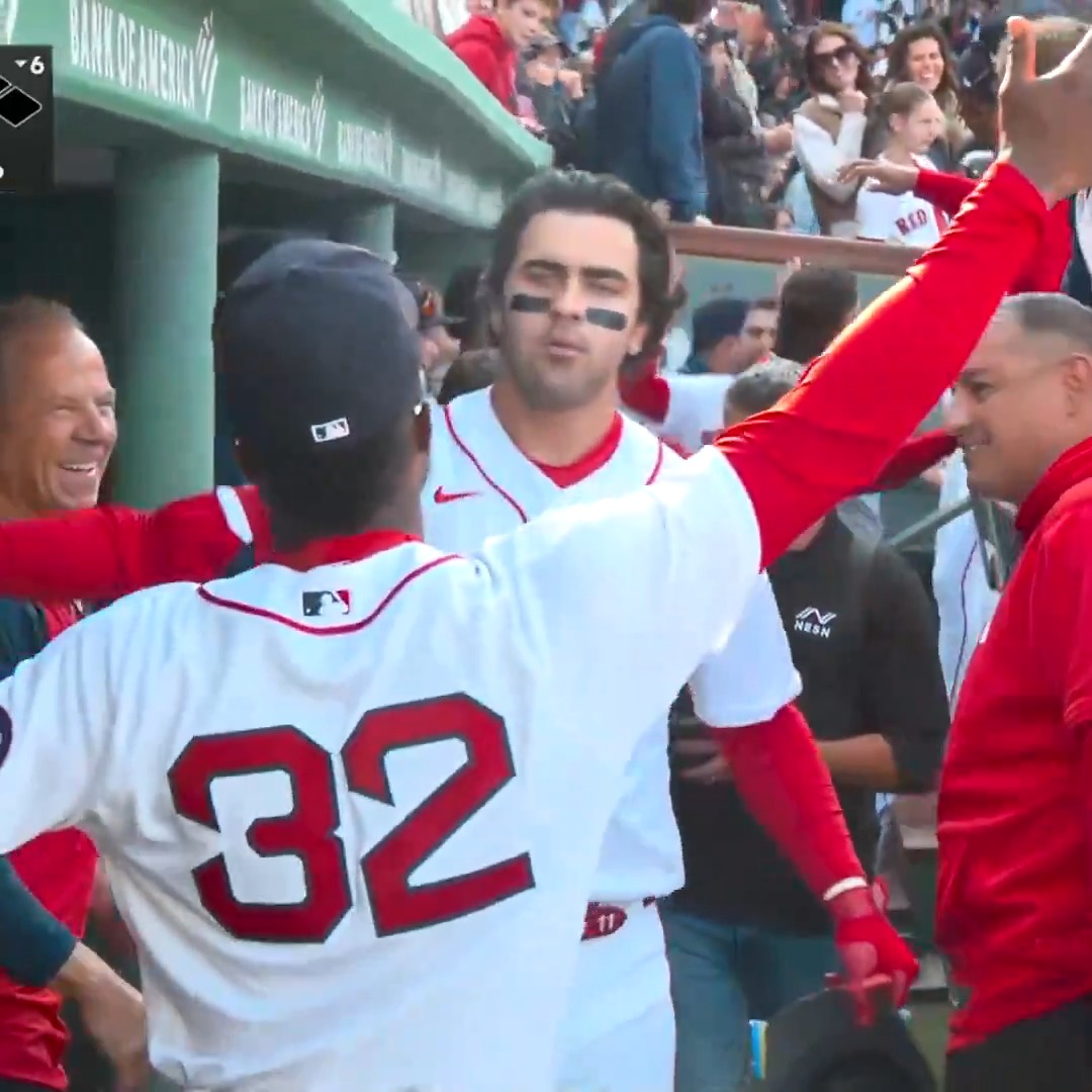 Fernando Tatis Jr just missed that one and Marcelo Mayer has his first home run of the season!
(Via @RedSox)