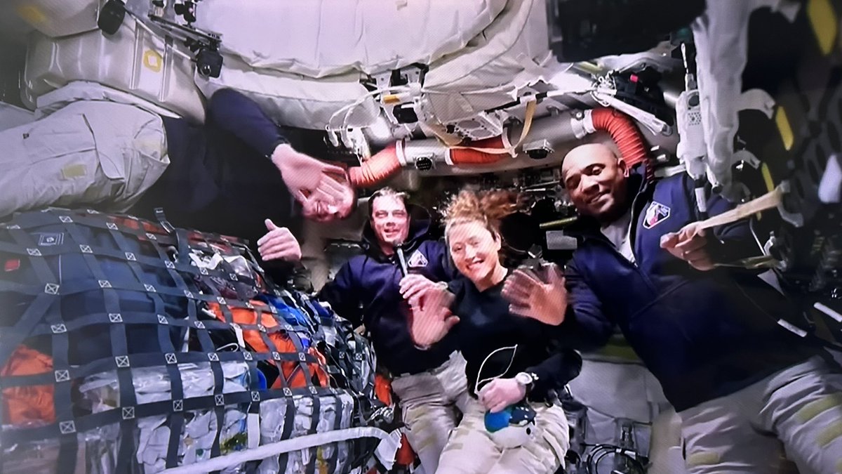 Mark Vasile tweet media