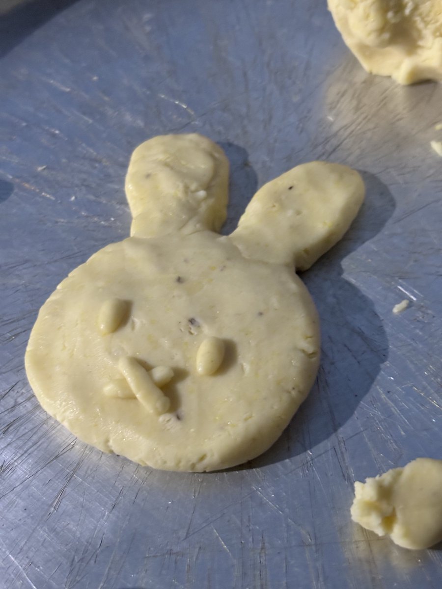 halfspilledmilk's tweet photo. miffy es paraguaya #chipa https://t.co/ugbhl1dl0H