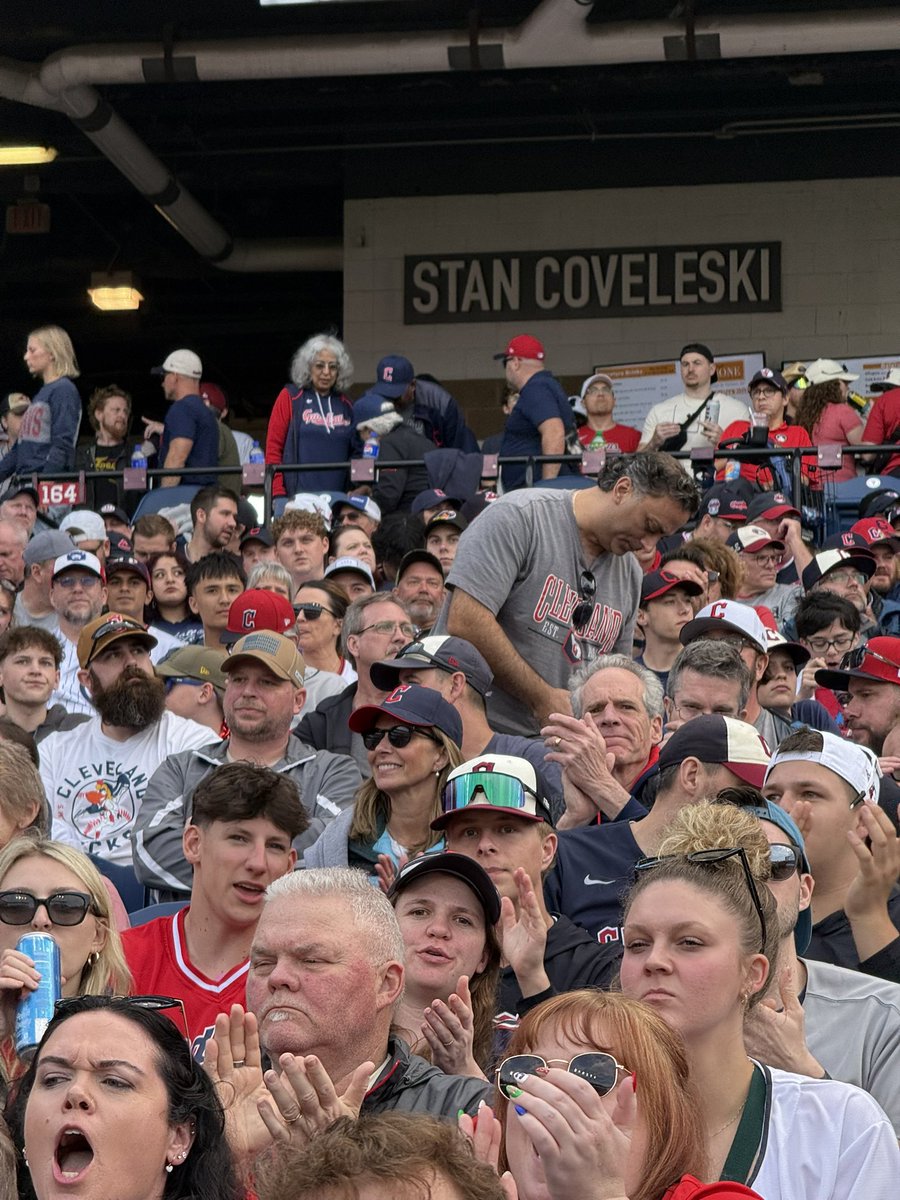 Students for Amy Acton tweet media