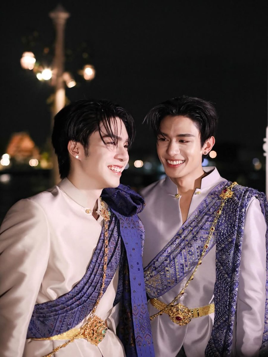 moonsong tweet media