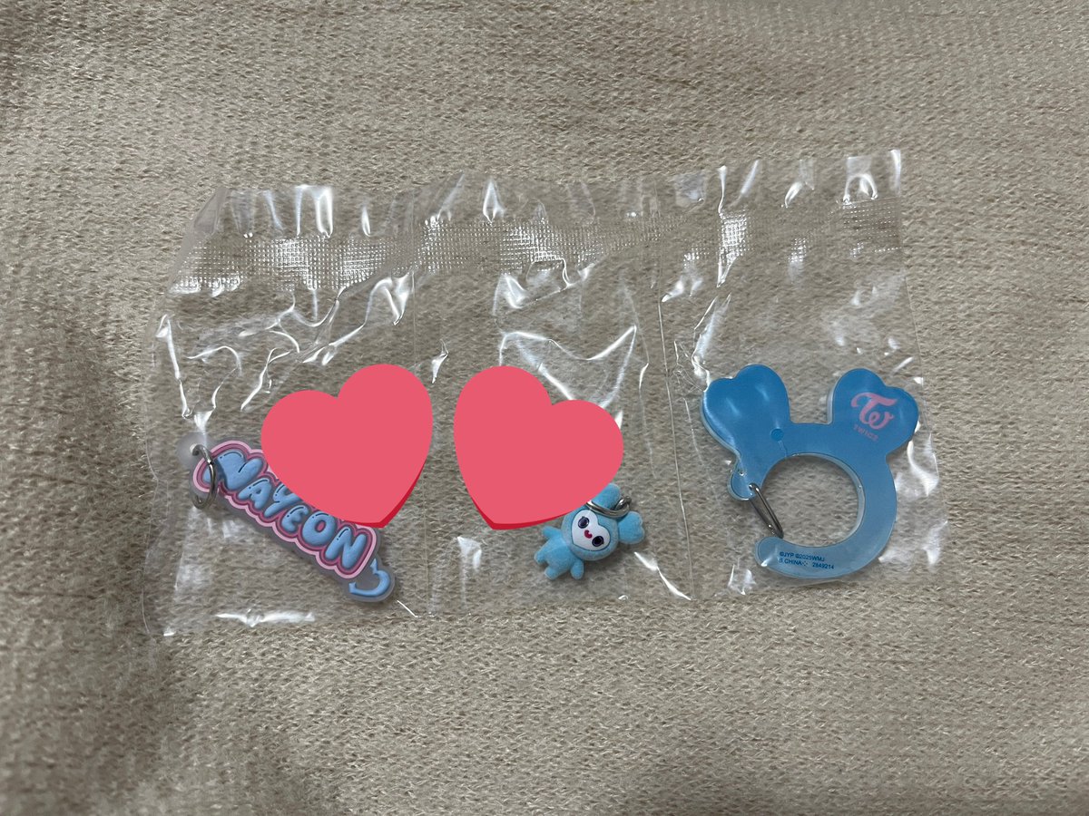 llbenxv's tweet photo. TWICE カラビナ ガチャガチャ 交換

【求】ジヒョ

【譲】ナヨン

郵送希望です。
お気軽にお声掛けください

 #TWICE  #TWICE交換 #ガチャガチャ #カラビナ https://t.co/6Q1uaoS19K