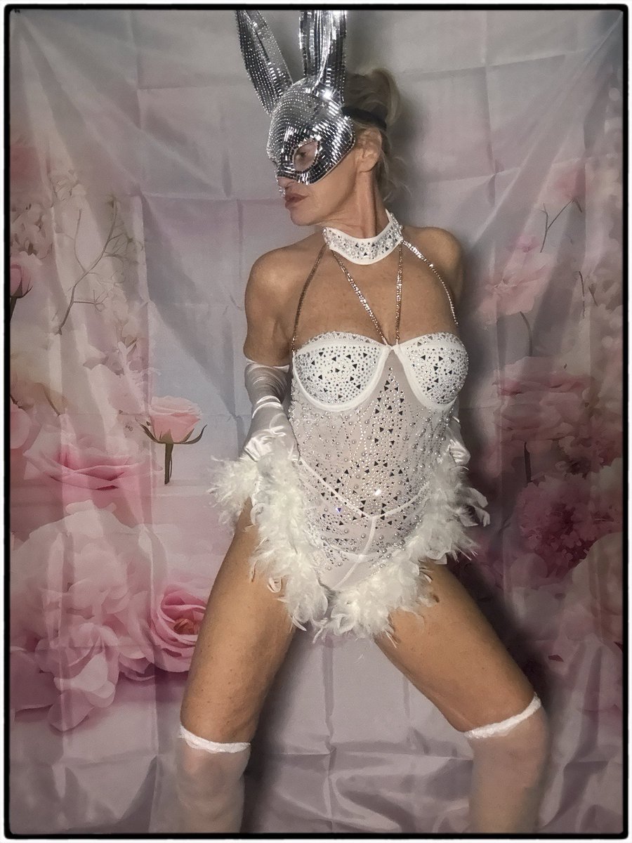 Maskdancer69 tweet media