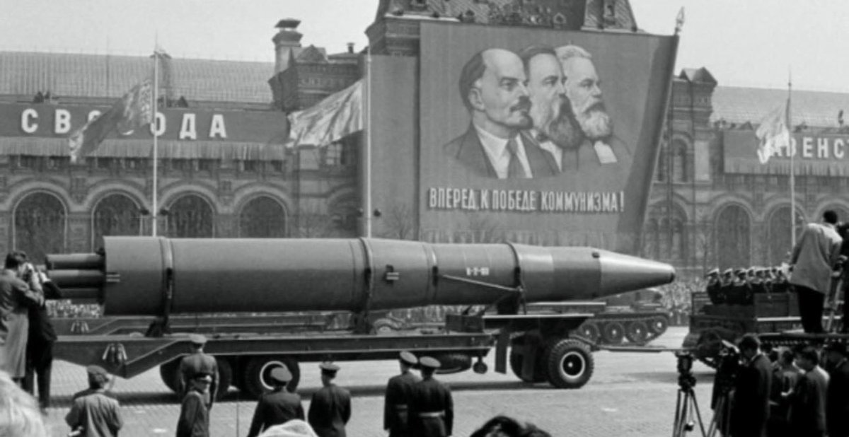 مِشعَل tweet media