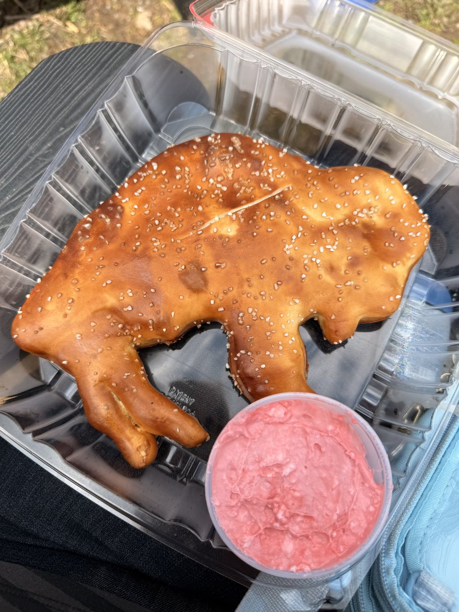 steph ⚔️ tweet media