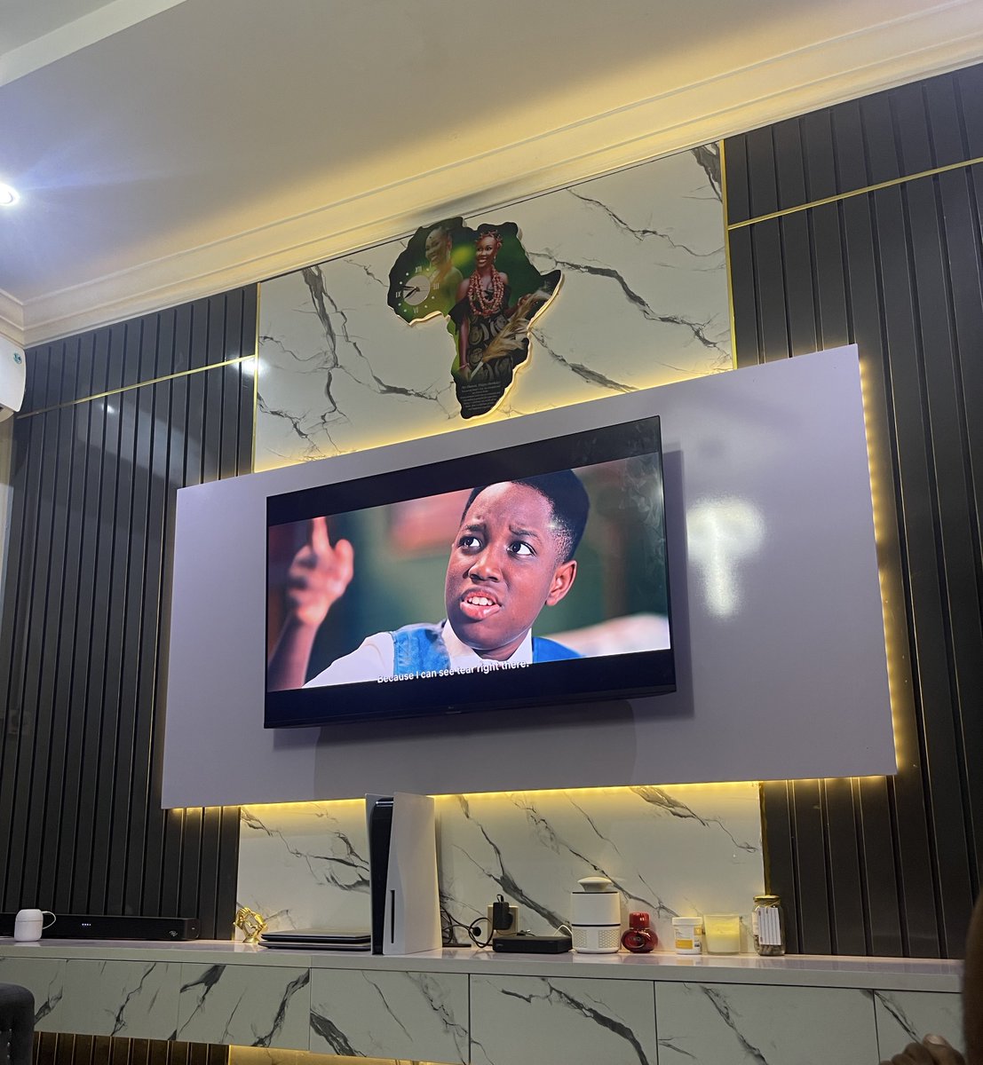 ỌBA DÉLÉKÈ  👑 tweet media