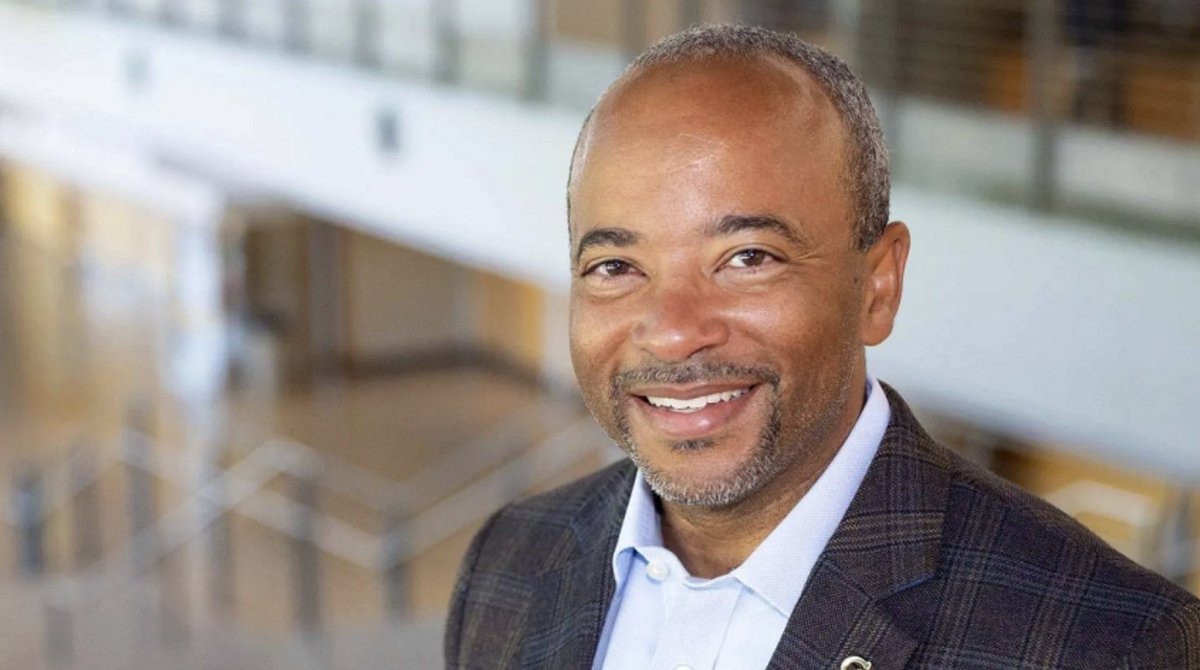 GTOMSCS's tweet photo. OMSCS instructor Raheem Beyah is among nearly 500 scientists, engineers, and innovators who have been elected fellows of the American Association for the Advancement of Science (AAAS).

https://t.co/cbp2l0sWah https://t.co/DobzAD8Fhs