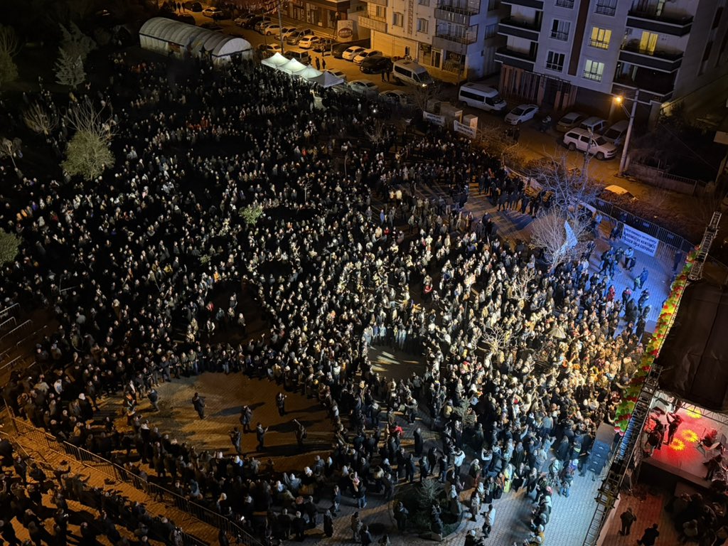 diren_besta's tweet photo. Halfeti’de ki festival son buldu https://t.co/Zh1Sp03Gc4