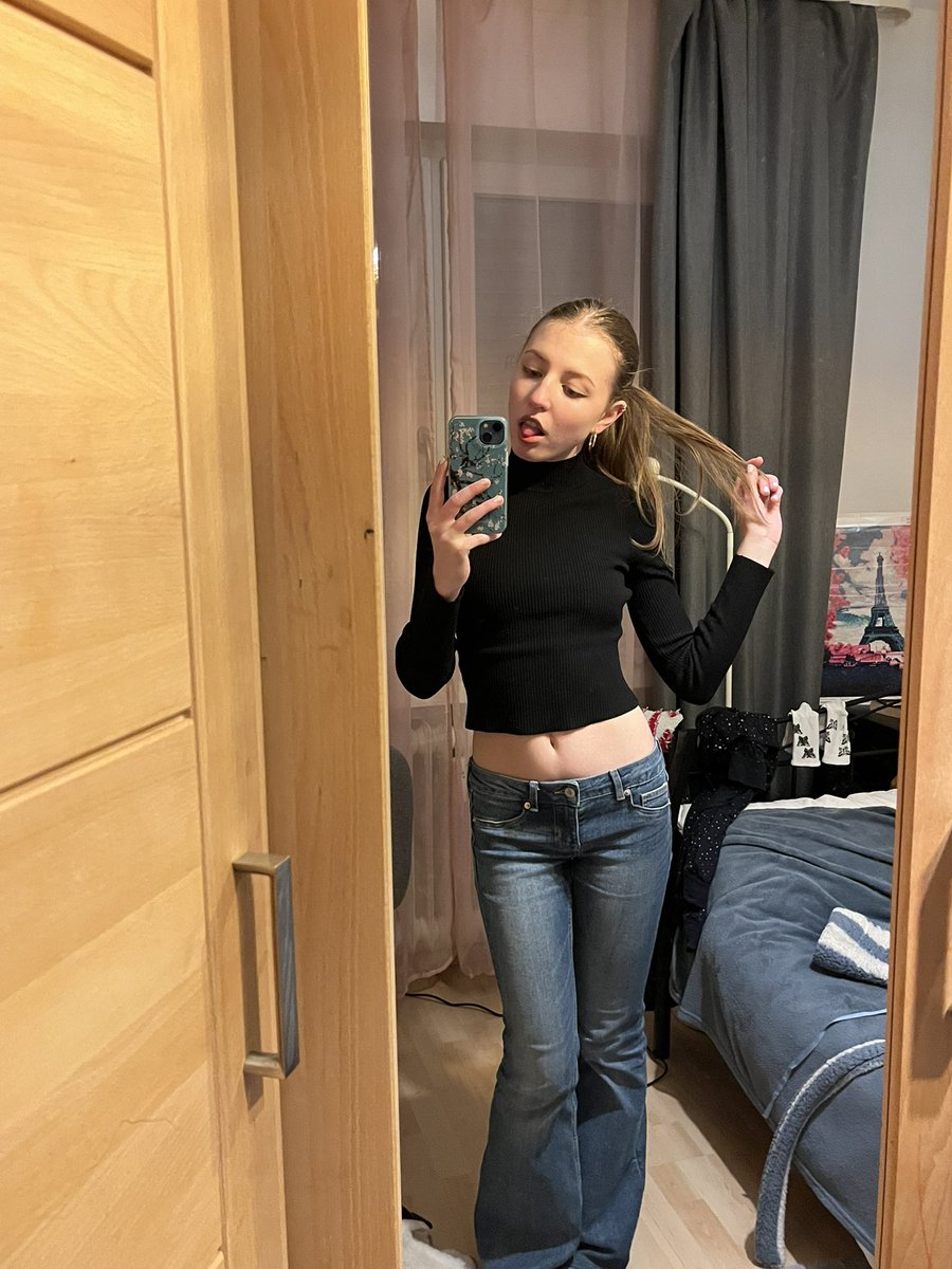 ника//ну ладно//чика tweet media