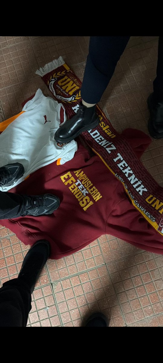 Veysel خ tweet media