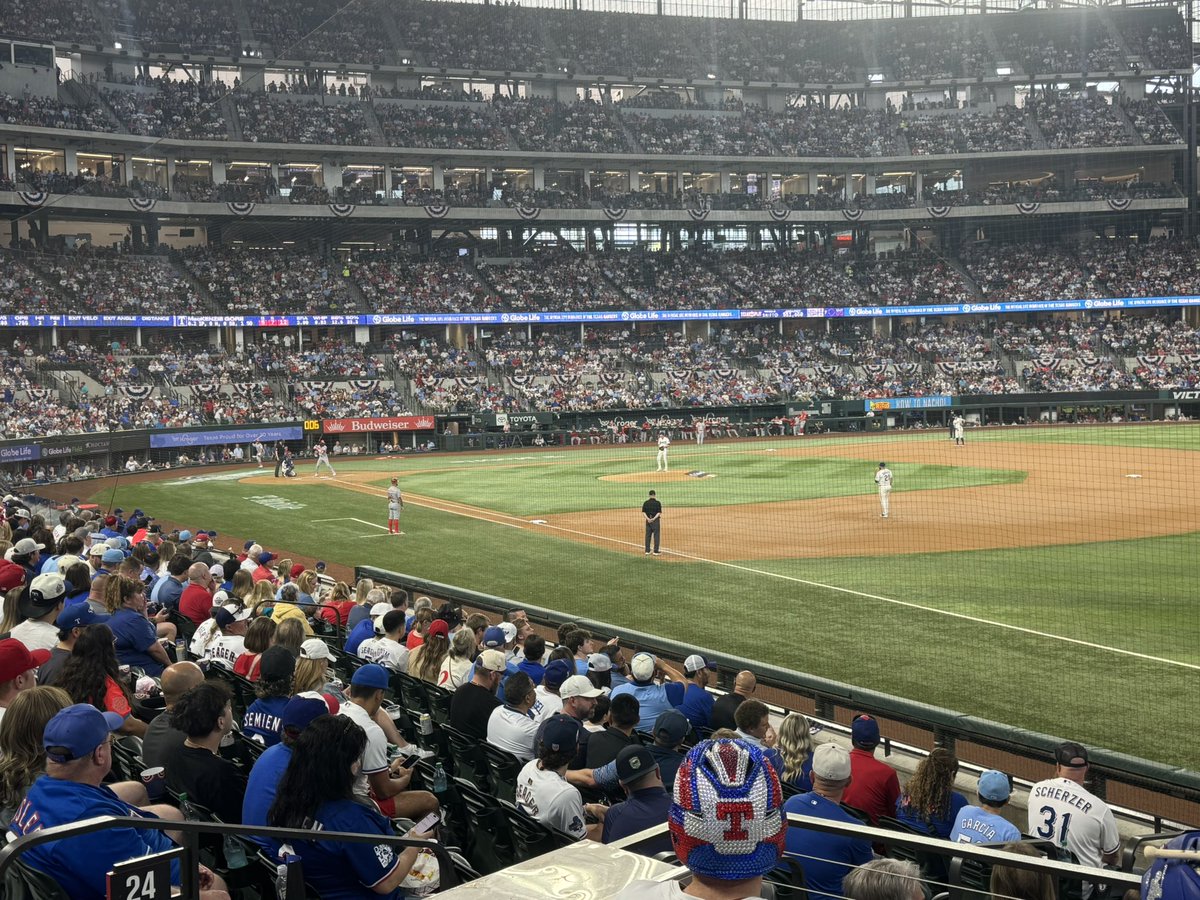 pacifico tweet media