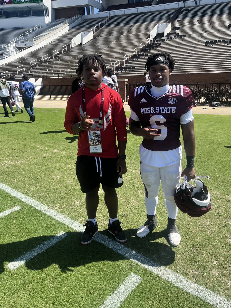 Alex Goode tweet media