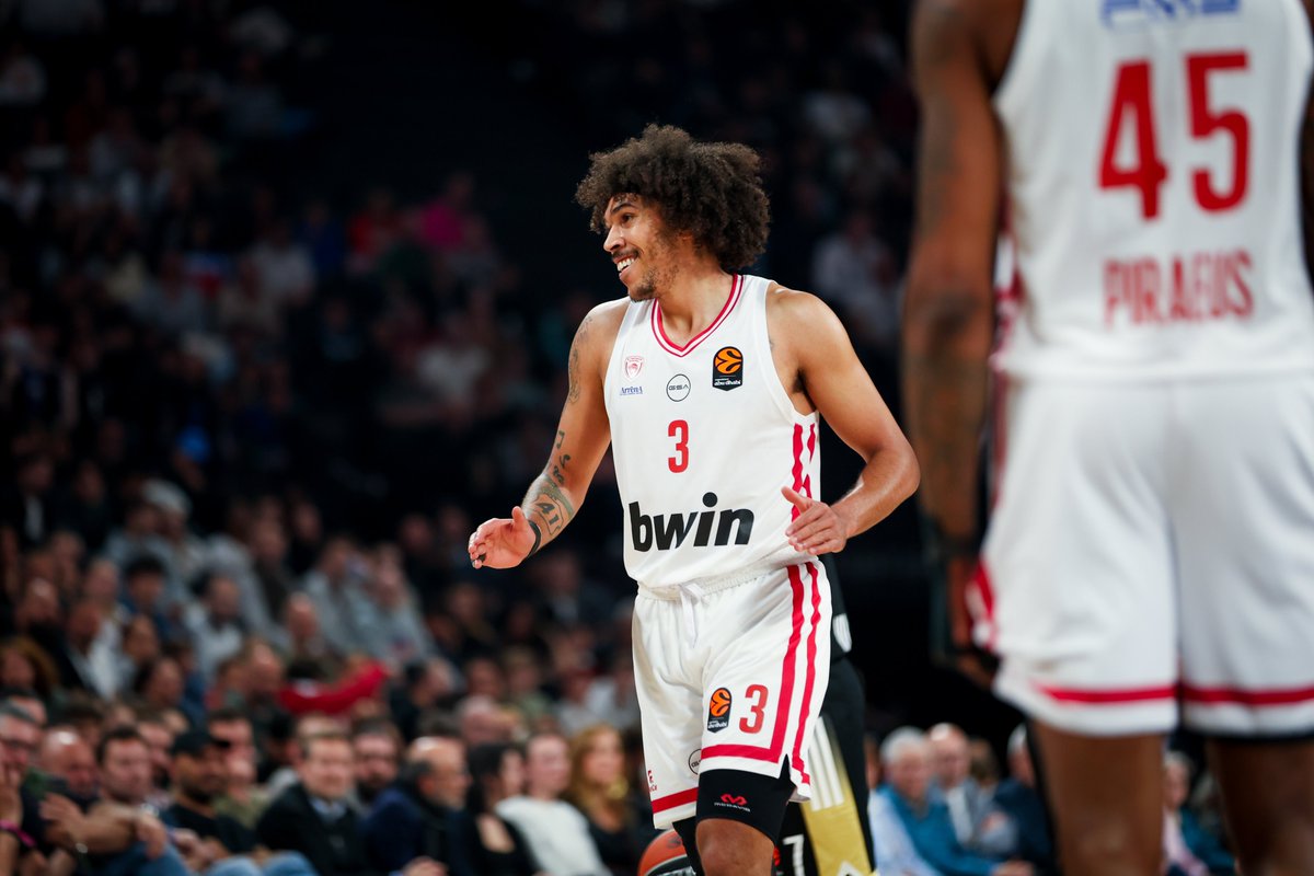 Olympiacos_BC's tweet photo. 📸ASVEL - #OlympiacosBC 74-82
More pics ➡️ https://t.co/iwJ9Ri00q1
#EveryGameMatters #WeAreOlympiacos #TogetherWeFight #ASVOLY https://t.co/s1eIIVvmOf