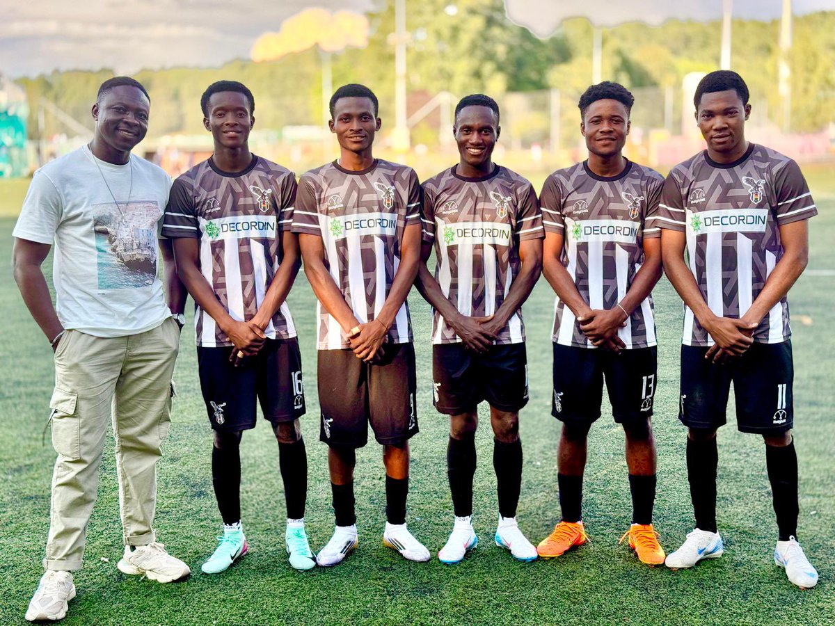 AyisanaOfficial tweet media