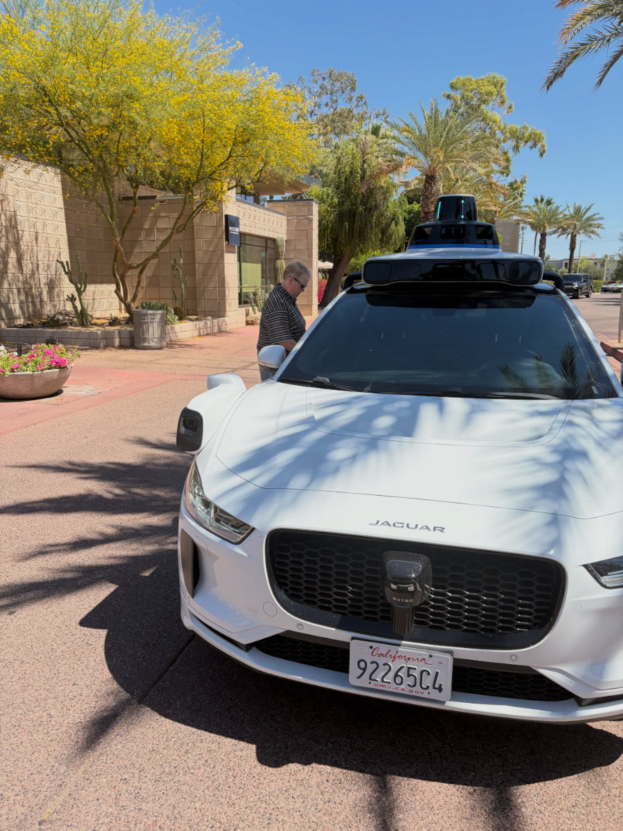 lavsummers tweet media