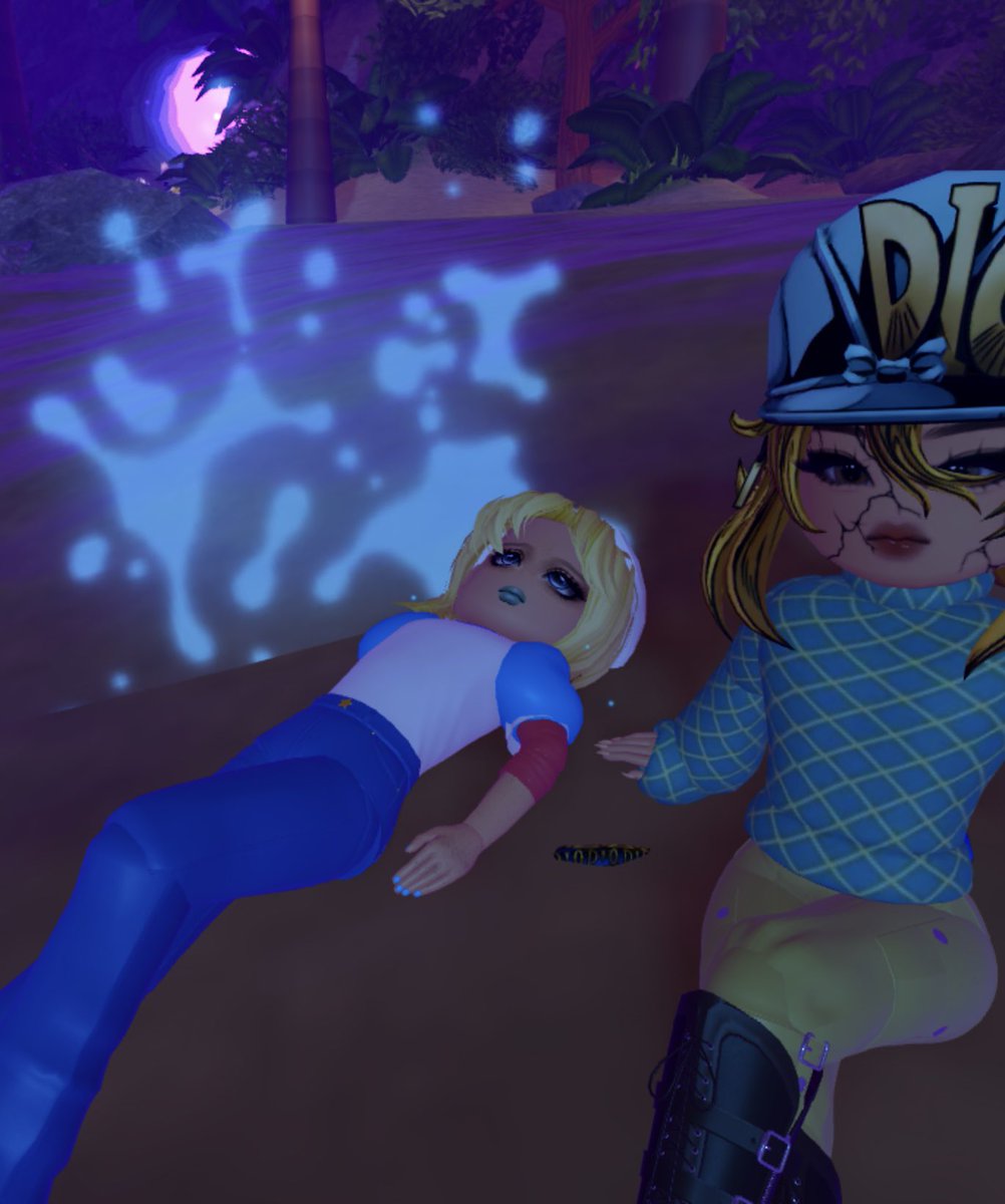 Gh0stYellow's tweet photo. diejoni but in Rh….(they’re aura farming) #rh #royalehigh https://t.co/mIxnfNvPaQ