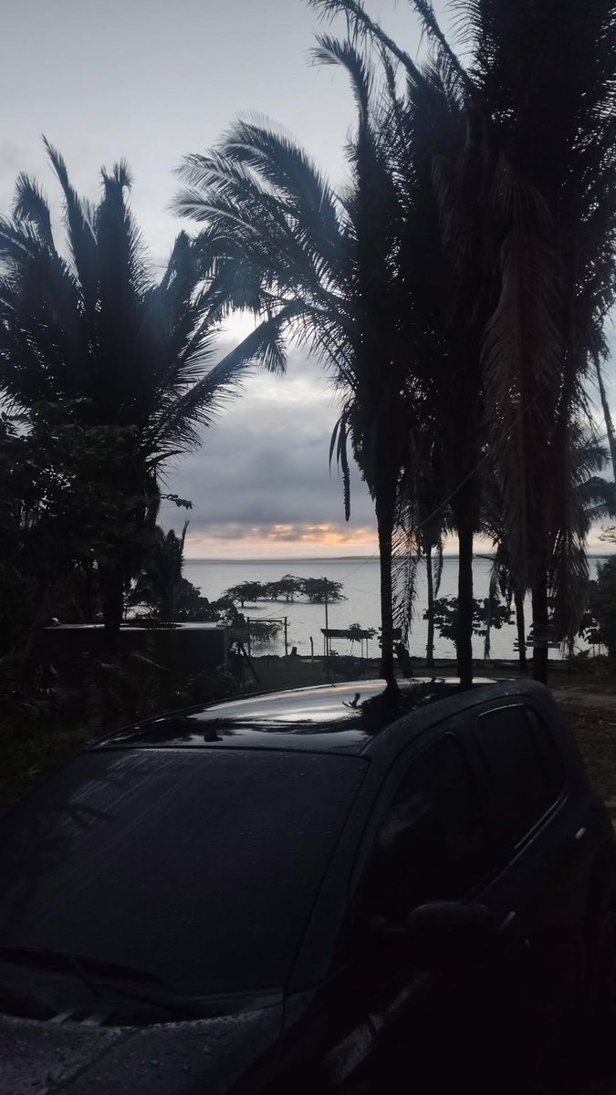 jadecomjota tweet media