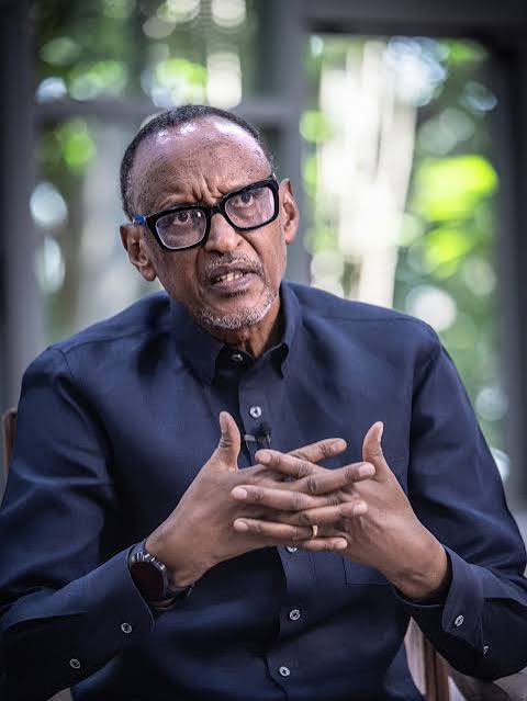 Hissemtitina_A's tweet photo. L’AFC avait toujours nié avoir une collaboration avec le Rwanda,
jusqu’au jour où cela est sorti de la bouche de Kagame, et l’AFC a accepté .

Kabila a toujours refusé sa collaboration avec l’AFC.
Et maintenant que Kagame l’a avoué, que se passerait-il ? https://t.co/mBllgRtlAQ