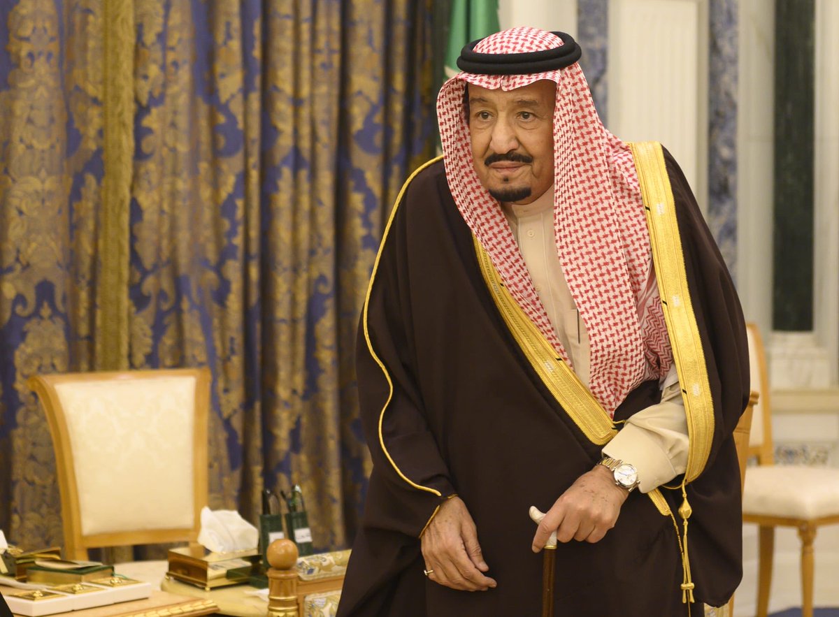 فَيْلْسُوفٌ tweet media