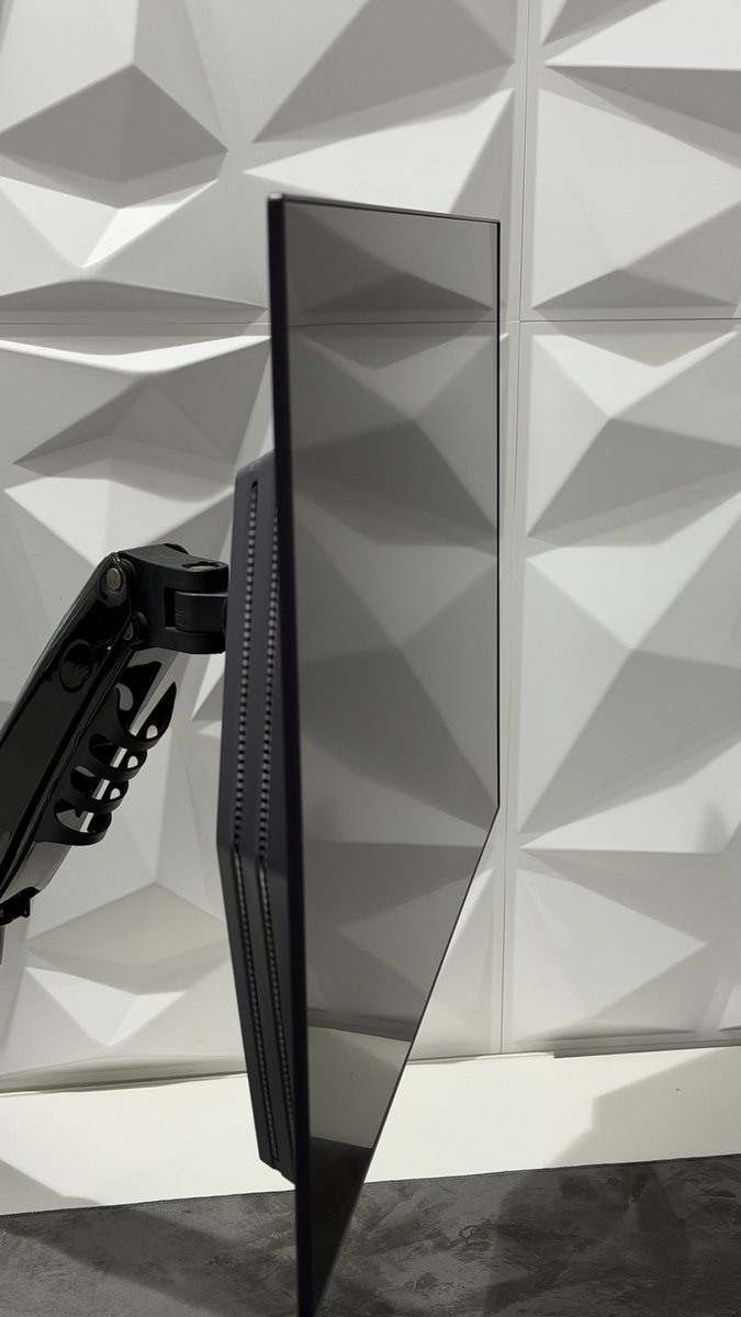 𝑴𝑬𝑺𝑯𝑨𝑹𝑰 tweet media